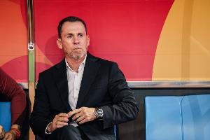 北青:国足今天18点进行首次室外合练 久尔主推的基础阵型为4231