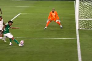 太帅了!埃斯特旺小角度爆射,切尔西遭1-1扳平!