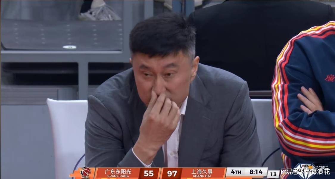 BetVictor伟德-广东狂输40分揪出最大废才！3分9中1+空篮不中，砸歪篮框害惨队友