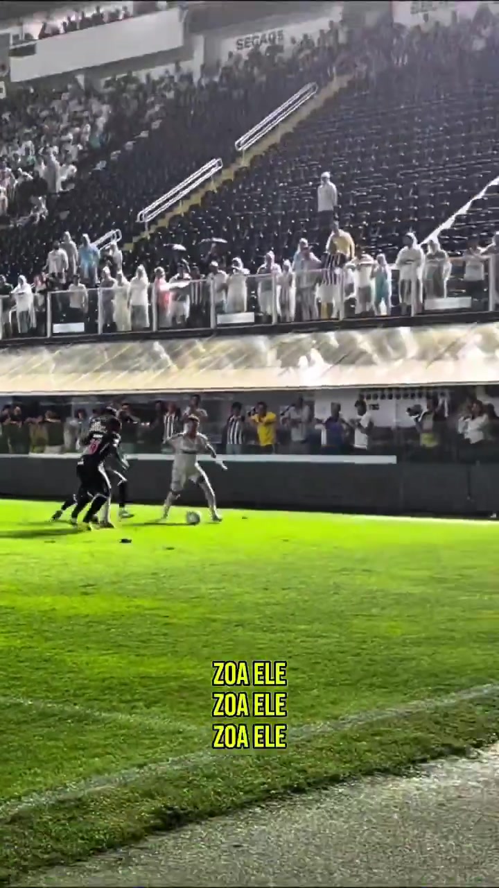 撞飞数米！内马尔被冲撞倒地当场暴怒，对手声称跑太快刹不住了